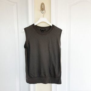 Banana Republic 100% Merino Wool Extra Fine Size Large Olive Green Sleeveless To